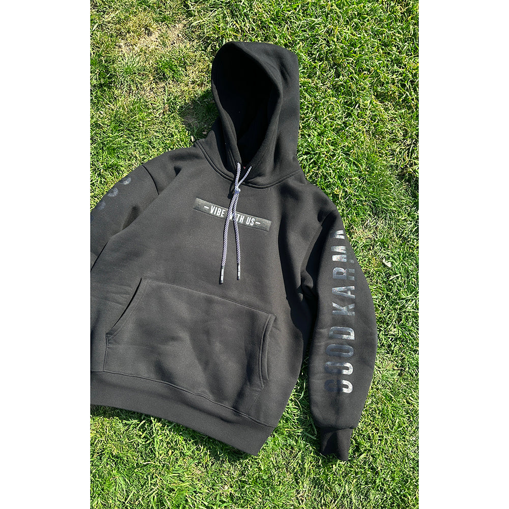 VIBE WITE US HOODIE